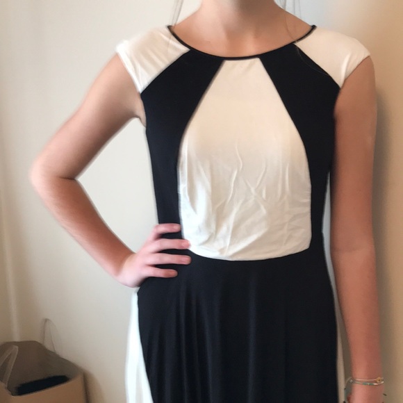 NWOT Ann Taylor size 2 color block high low dress - Picture 4 of 5
